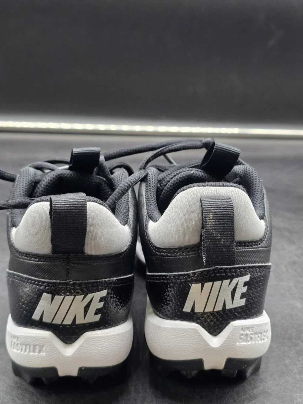 Nike Alpha Shoes Youth Size 3.5Y Black Baseball Cleats FQ4012-001 Stains